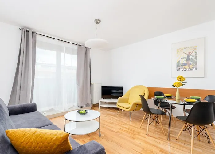 Modern Apartments With Free Parking Spot
